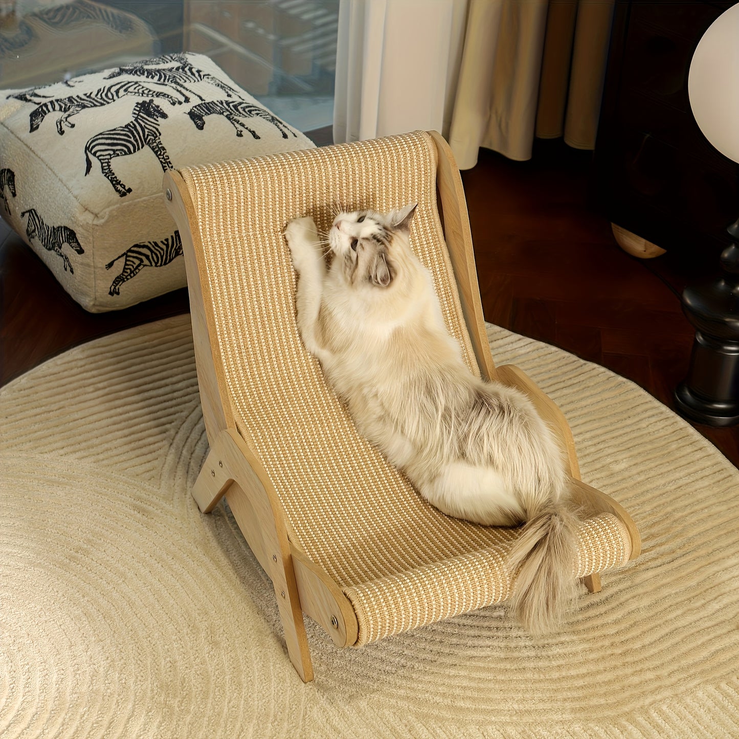 Durable Nylon Cat Sofa Bed Extra-Large Cat Hammock Lounger - Made From Durable Nylon, This All-season Comfort Sofa Bed For Cats Comes With A Scratch Pad.